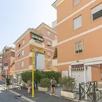 Moderno Appartamento Vicino La Metropolitana A Cornelia